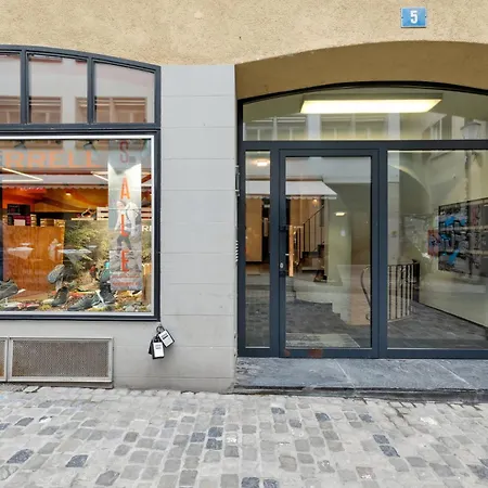 Muenstergasse Old Town Zurique