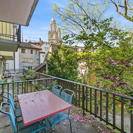 Apartment Münstergasse Old Town