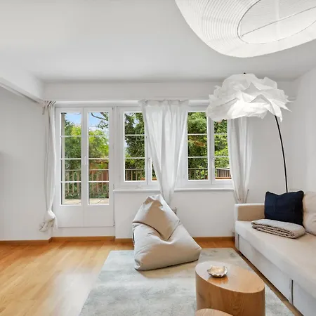 Apartment Münstergasse Old Town Zürich