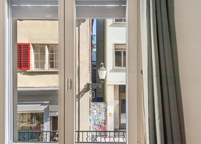 Muenstergasse Old Town Apartment Zurich