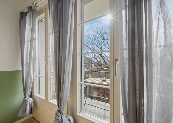 Apartment Muenstergasse Old Town Zurich