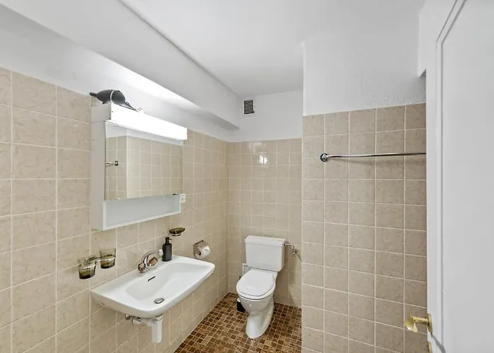 Muenstergasse Old Town Apartment Zurich